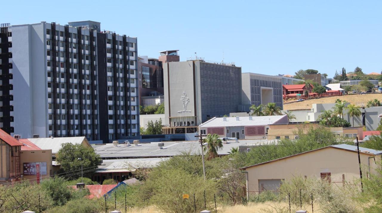 Abigail'S Studio Apartment @ Trift Tower Windhoek Luaran gambar